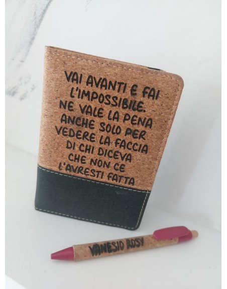 Agenda sughero personalizzata con penna personalizzata