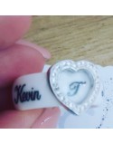 Anello ceramica con cuore ed incisioni
