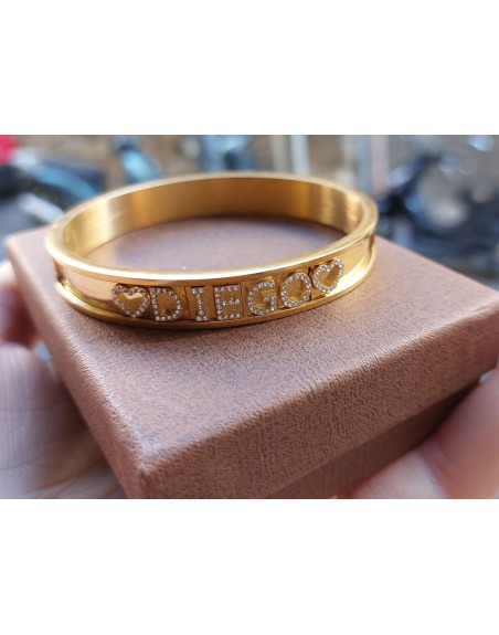 Bracciale con nome realizzato a mano