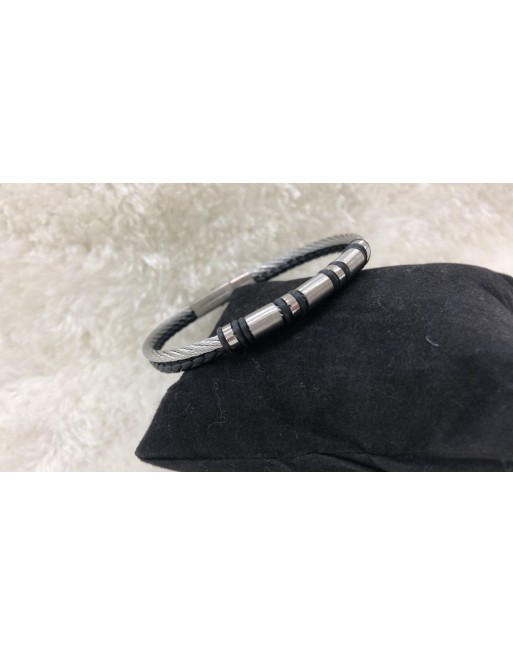 Bracciale rigido