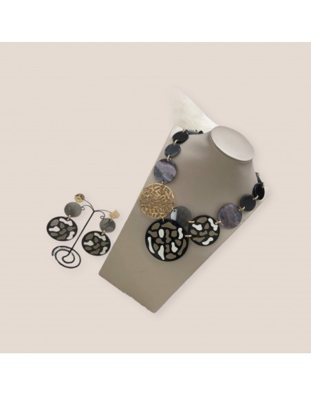 Collana con orecchini resina colore nero