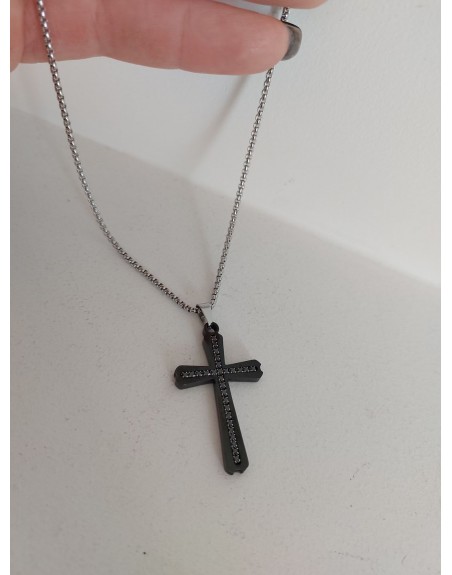 Collana croce nera
