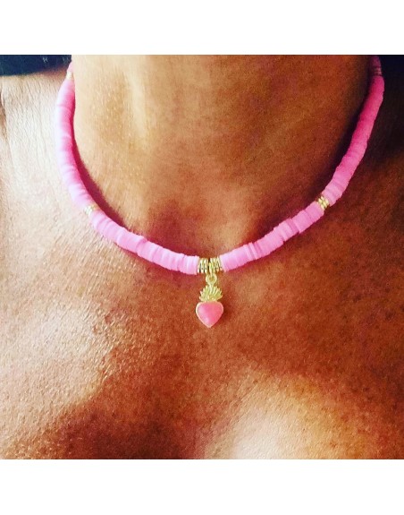 Collana realizzata a mano con gommini colore rosa e cuore sacro