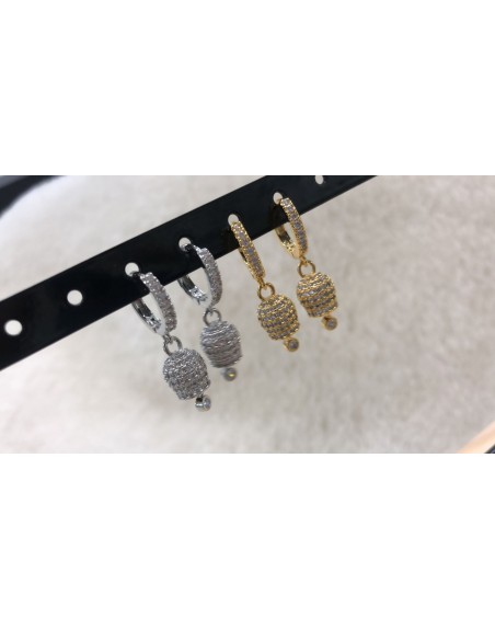 Orecchino cerchio con campanella strass