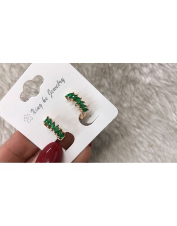 Orecchino lobo con strass verde