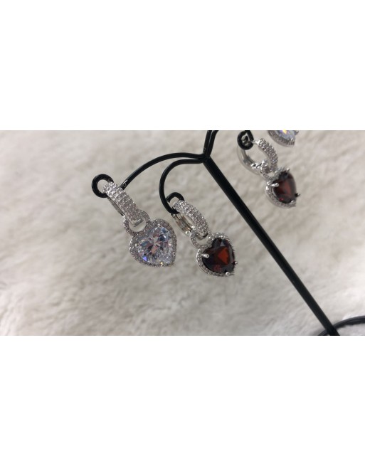Orecchino pendente con cuore zirconato