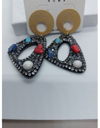Orecchino pendente con resina nera hand made