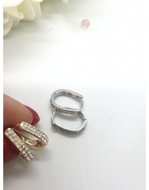 Orecchino strass forma rettangolare misura 2cm
