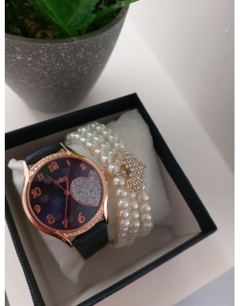 Orologio con tre bracciali perle