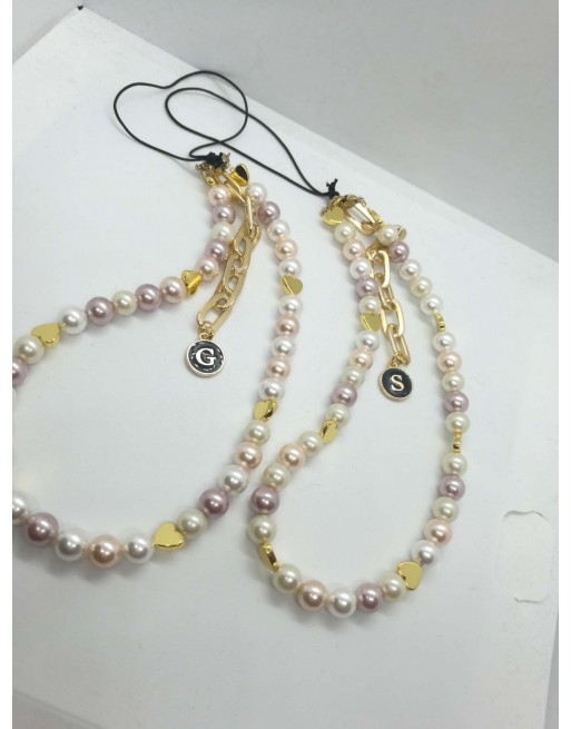 Phonestraps ..ciondolo per cellulare con perle e lettera