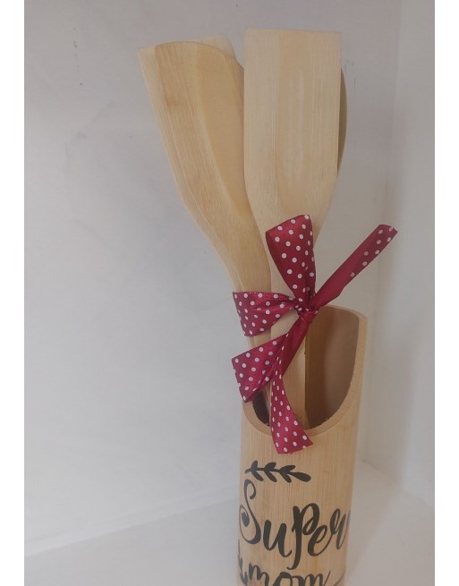 Set composto da 4 mestoli in legno naturale +base legno personalizzata