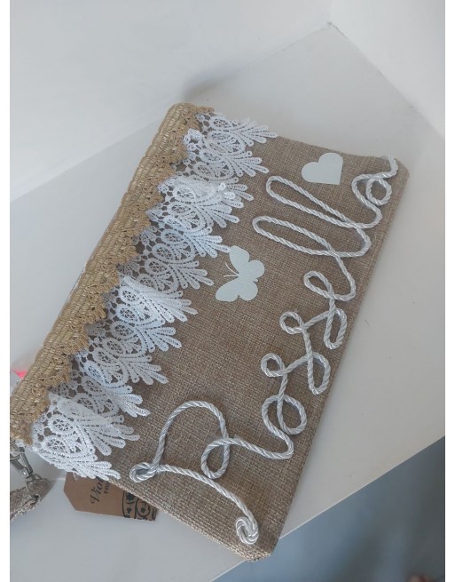 Pochette 18x28 cm con nome e merletto