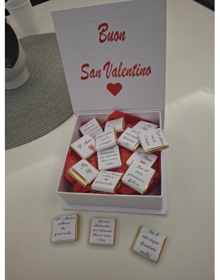 scatola con 15 cioccolatini personalizzati