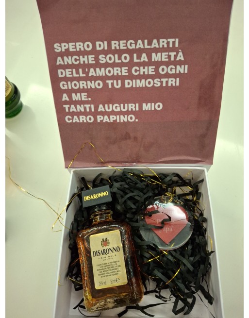 Box scatola personalizzata con mini liquore di sarono 20 cl e portachiavi con frase personalizzata