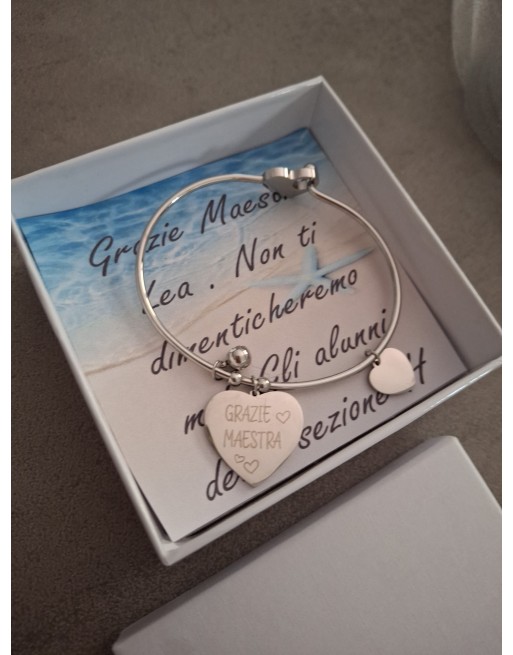 Scatola con frase personalizzata e bracciate grazie maestra