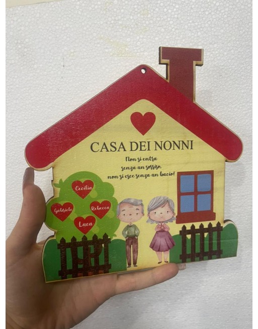 Casetta legno misura 15 cm con nomi