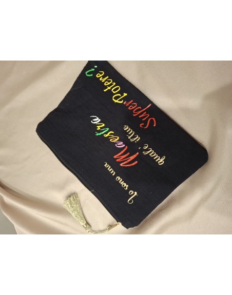 Pochette portatutto misura 18 cmcon frase maestre