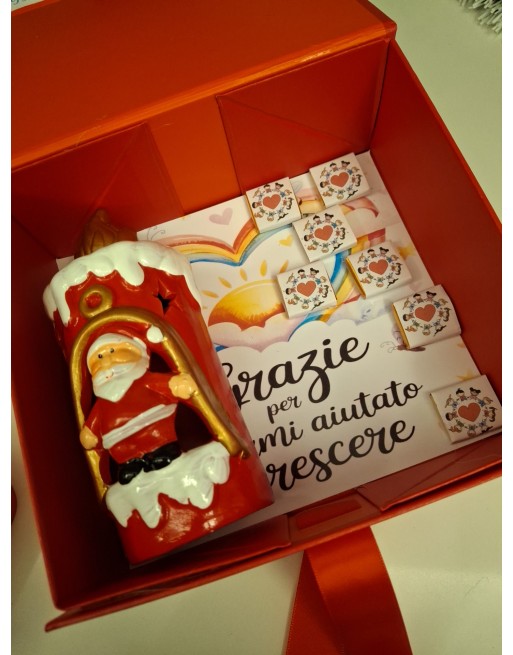 Box natale maestre con  candela  luminosa e cioccolatini