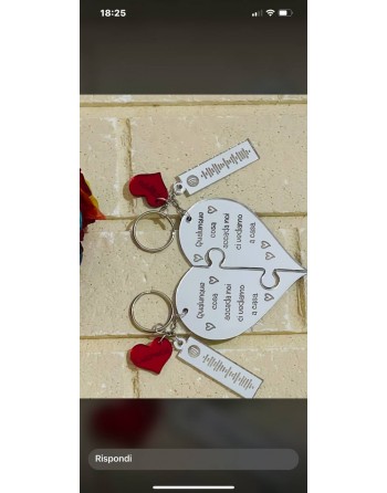 Portachiavi coppia cuori spezzati con frase personalizzata
